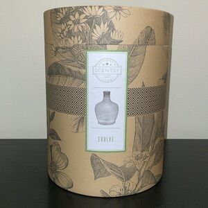 Scentsy Defuser Shade. Evolve.